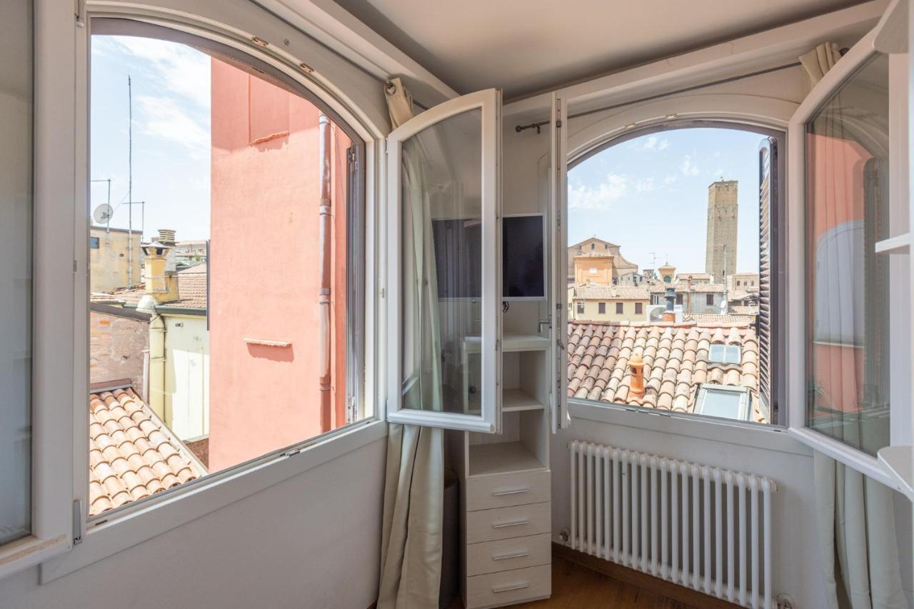 Asinelli, Bologna By Short Holidays Экстерьер фото